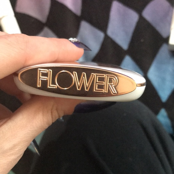 ✨🆕BNIP!Flower By Drew Barrymore Makeup & Skincare Set✨ - Picture 6 of 16